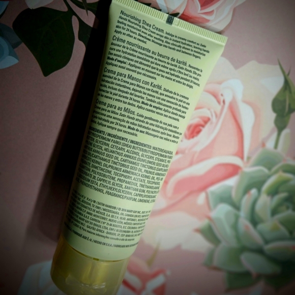 Satin Hands Pampering Set - Picture 9 of 9